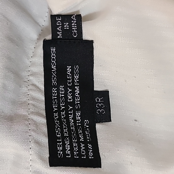 Lineage Milan-New York Suit - Picture 4 of 13